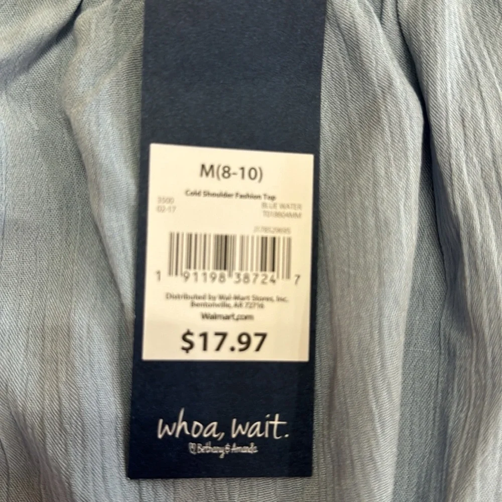 NWT Cold Shoulder Fashion Top - Picture 4 of 4